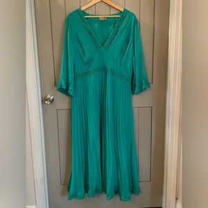 Women’s Long Sleeved Dress